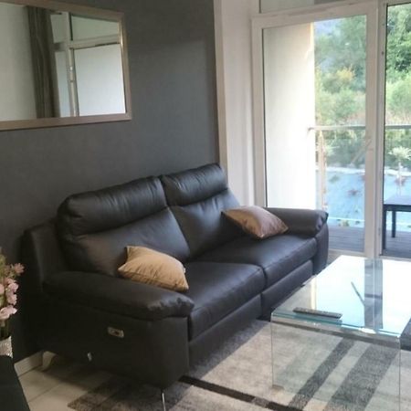 Apartament Debowiec Διαμέρισμα Μπιέλσκο-Μπιάλα Εξωτερικό φωτογραφία
